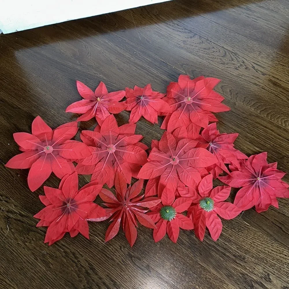 Vintage lot of Christmas floral plastic‎ & cloth poinsettias & greenery